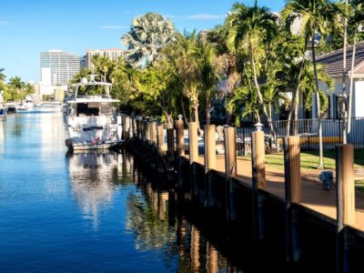Fort Lauderdale Hollywood International Airport (FLL)