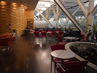 Air Canada Maple Leaf Lounge - Vancouver Domestic